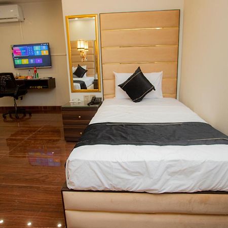 Hotel White Season Gulberg Lahore Exterior foto